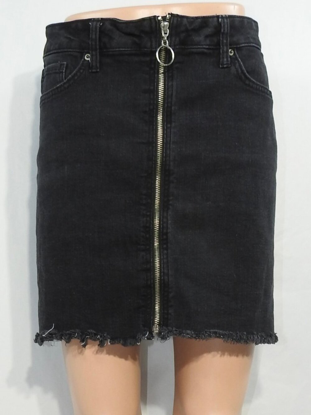 Arizona Sz 11 Black Jean Skirt Full Zip front Womens Denim Raw Edge Hem